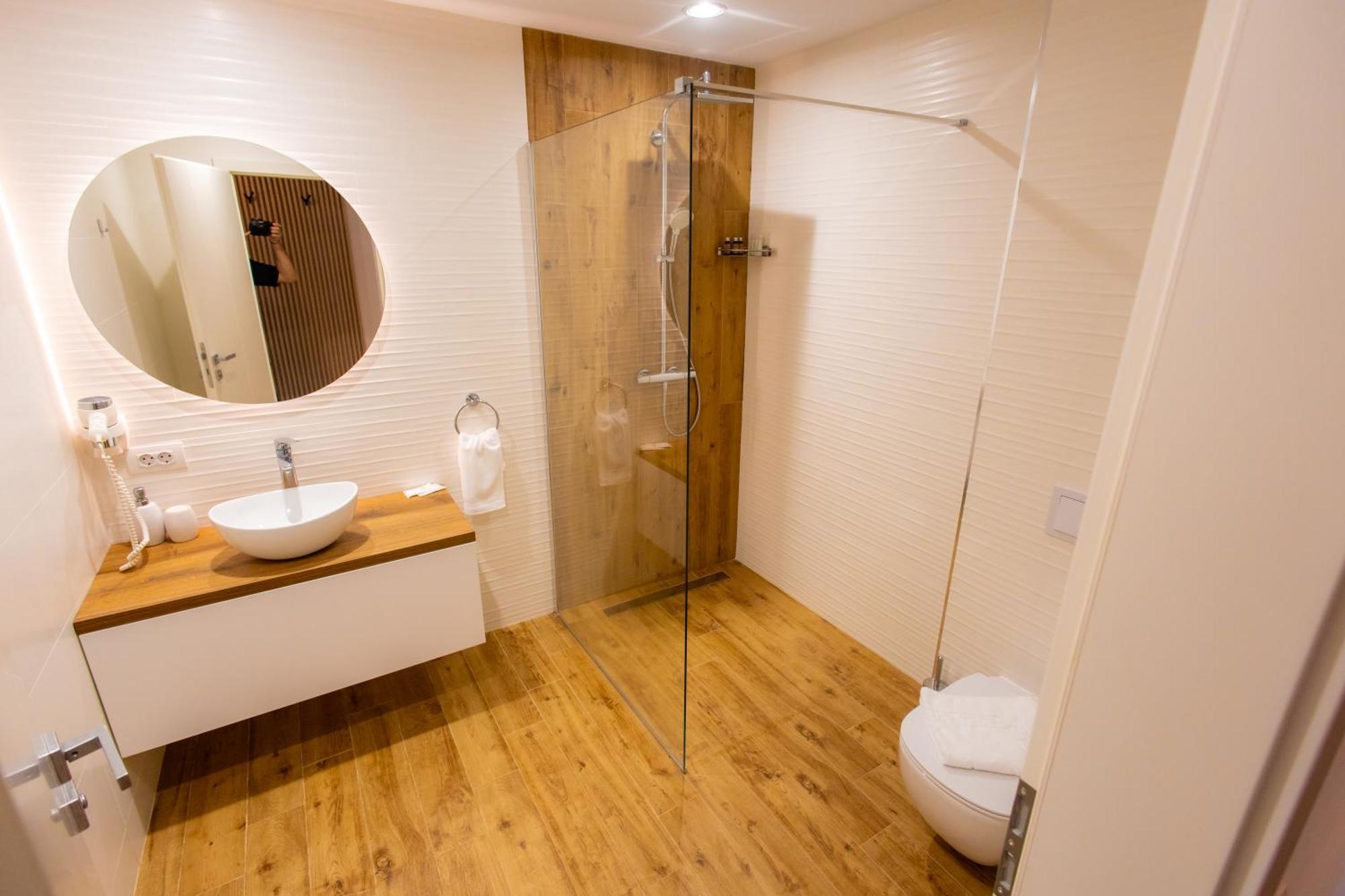 Yrys House - Adults Only Otel Ieşelniţa Dış mekan fotoğraf
